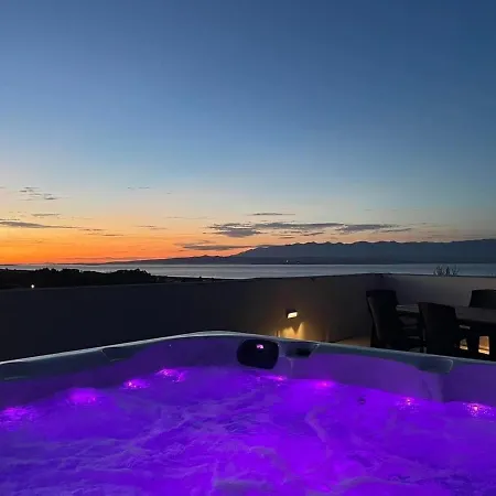 Staysee - Penthouse * Vir